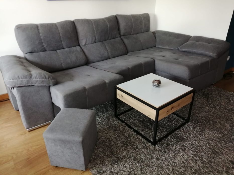 Sofá Semi-Novo cinzento