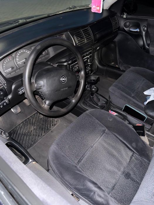 Opel vectra B 1,6