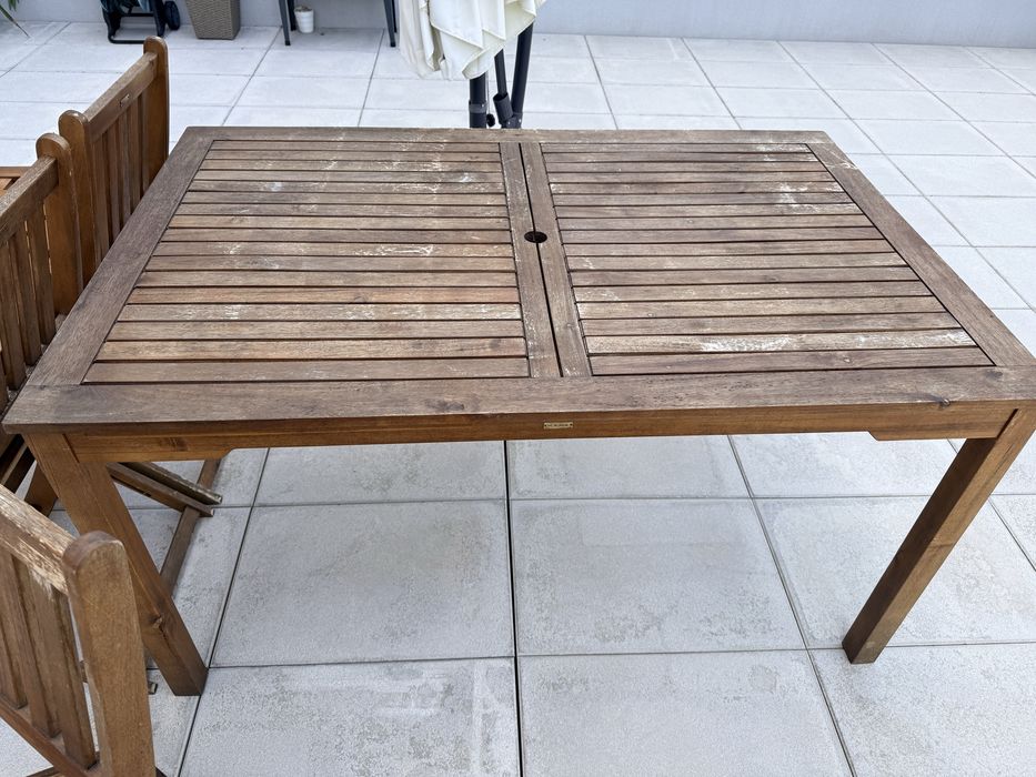 Conjunto Exterior Mesa e 6 Cadeiras
