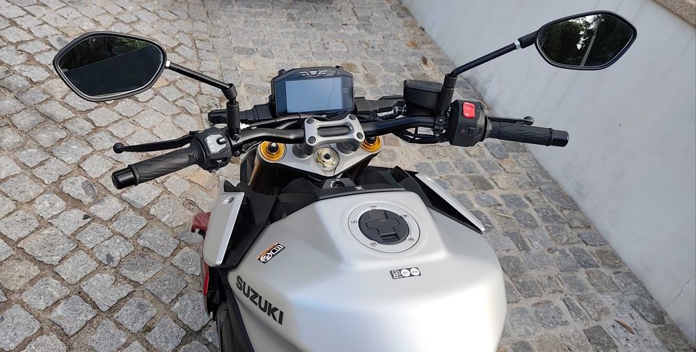Suzuki  GSX 1000