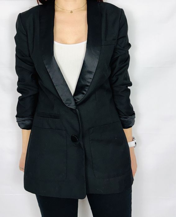 Czarna marynarka z satynowymi klapami M 38