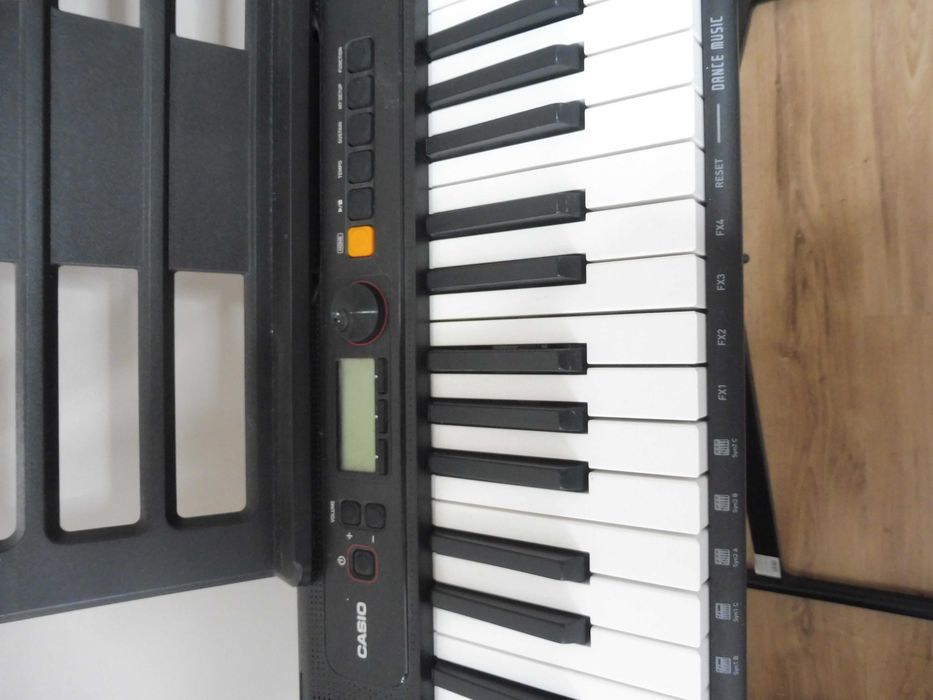 Keyboard Casio Casiotone CT-S200 Czarny + Statyw + Pulpit! Stan BDB
