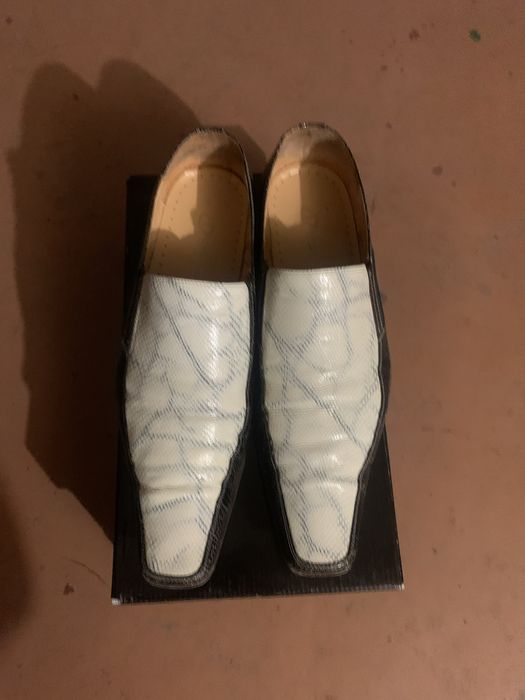 Мокасини з шкіри пітона