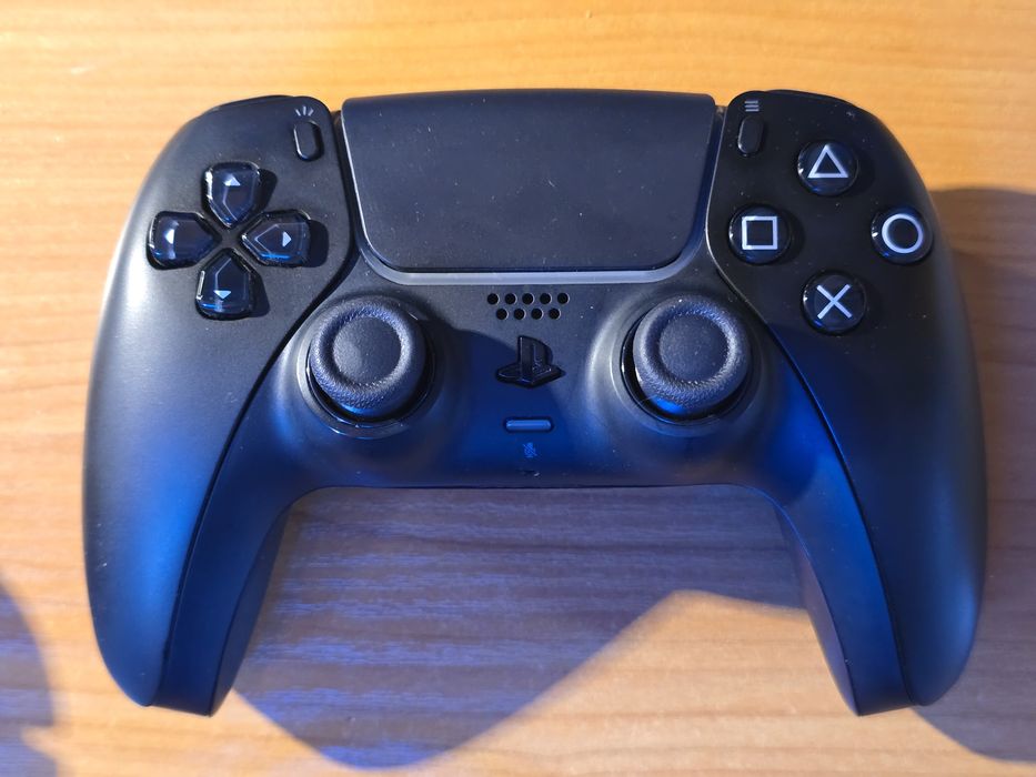 Pad czarny Playstation 5 Ps5+słuchawki Recon 70 Turtle Beach