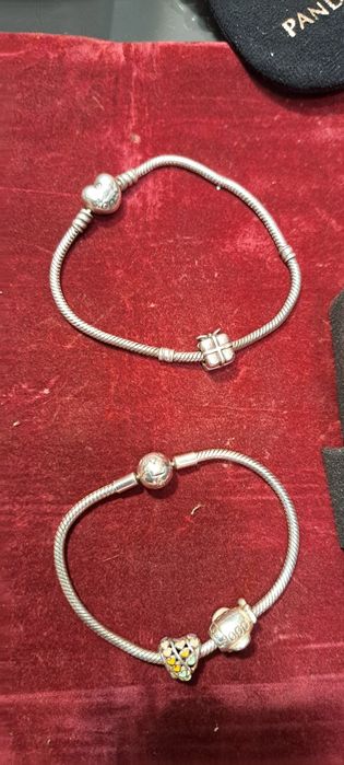 Pandora  Prata lote pulseiras e anéis.