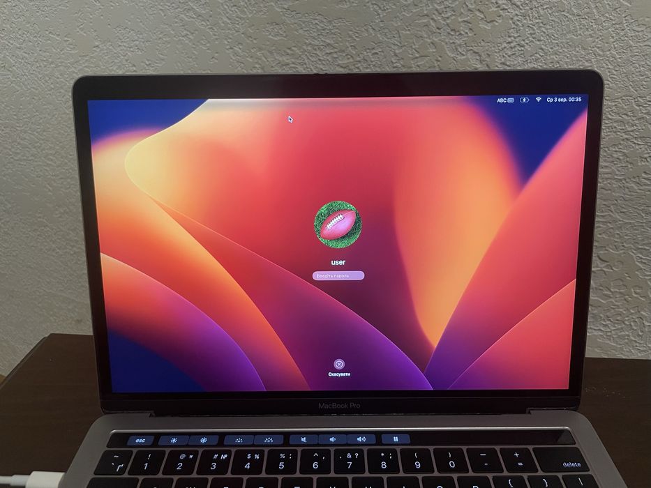 Macbook pro 13 2017 8/512gb з тачбаром Normal батарея: 8 200