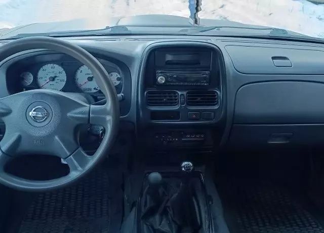 Nissan navara 2.5 дизель