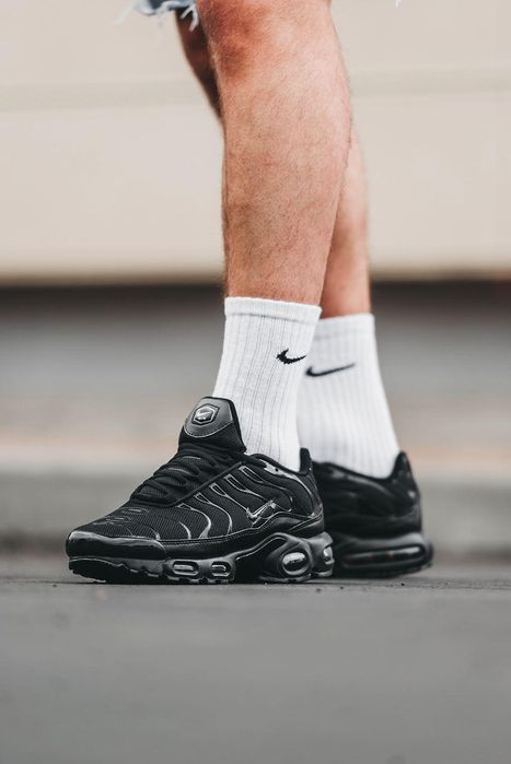 Кроссовки Nike Air Max Plus Triple Black 604133-050 Аир Макс ТН М-153