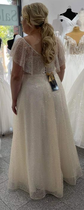 Suknia ślubna plus size  r 44/46