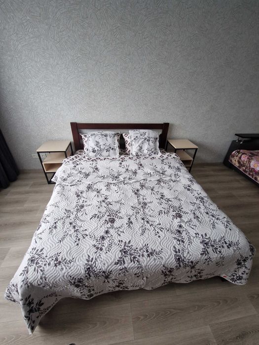 Квартира подобово в центрі місті Лозова для відрядження/відпочинку.