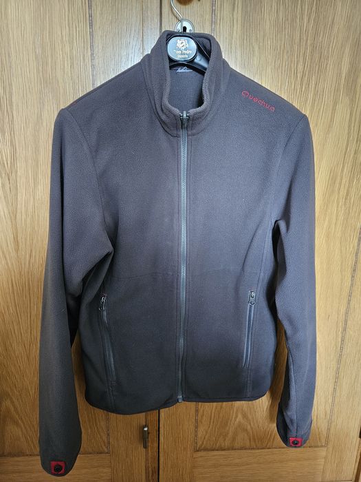 Casaco impermeável Decathlon marca Quechua