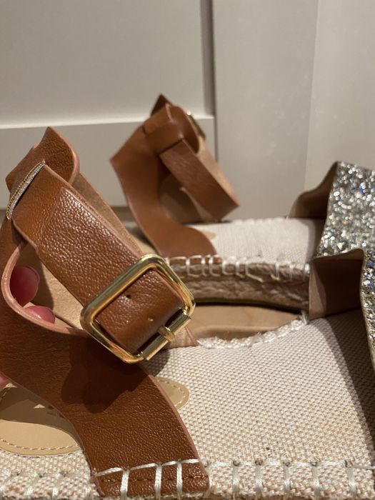 Espadryle/sandały na płaskiej podeszwie.  H&M