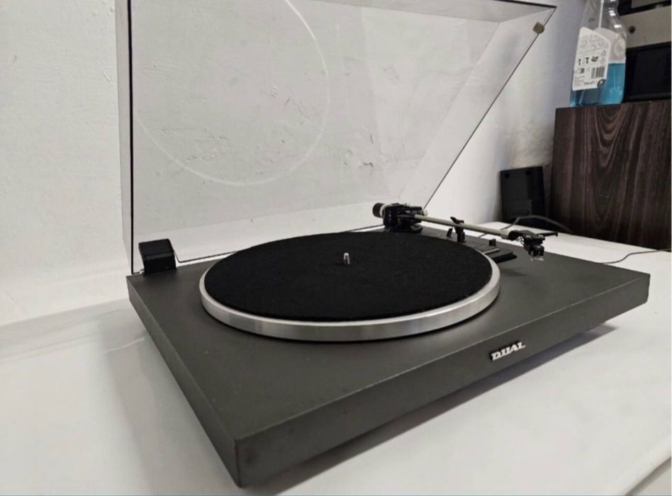 Awtomat Gramofon DUAL TT 2000S, made in Germany