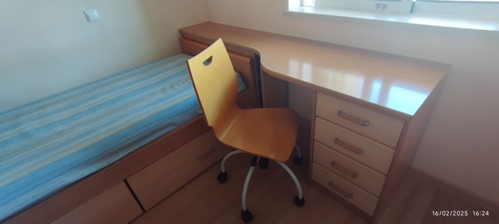 Vendo mobiliário completo de quarto  juvenil