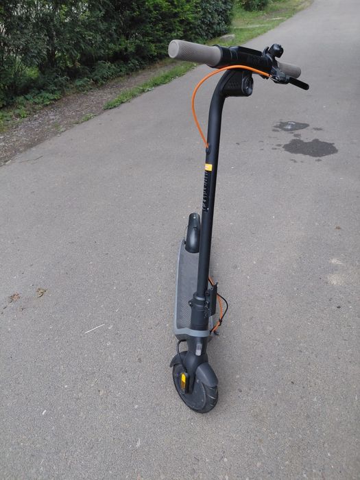 Електросамокат Ninebot Segway E2 plus