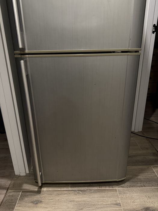 Холодильниа Samsung (no frost)