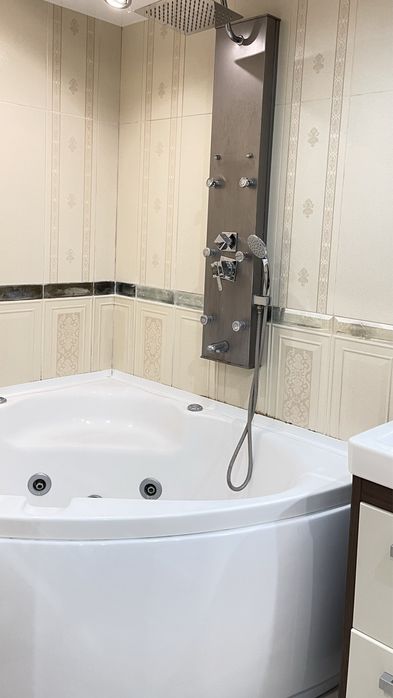 3 кімнатна Ореста Левицького 20 (Курчатова), Лісовий масив.