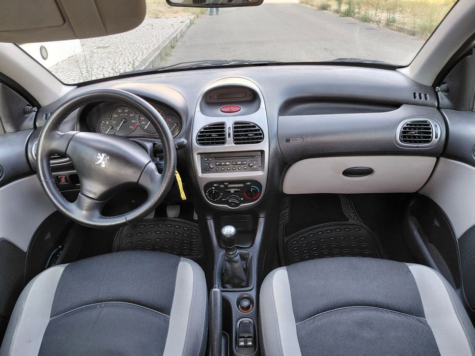 Peugeot 206 — fotografia 4