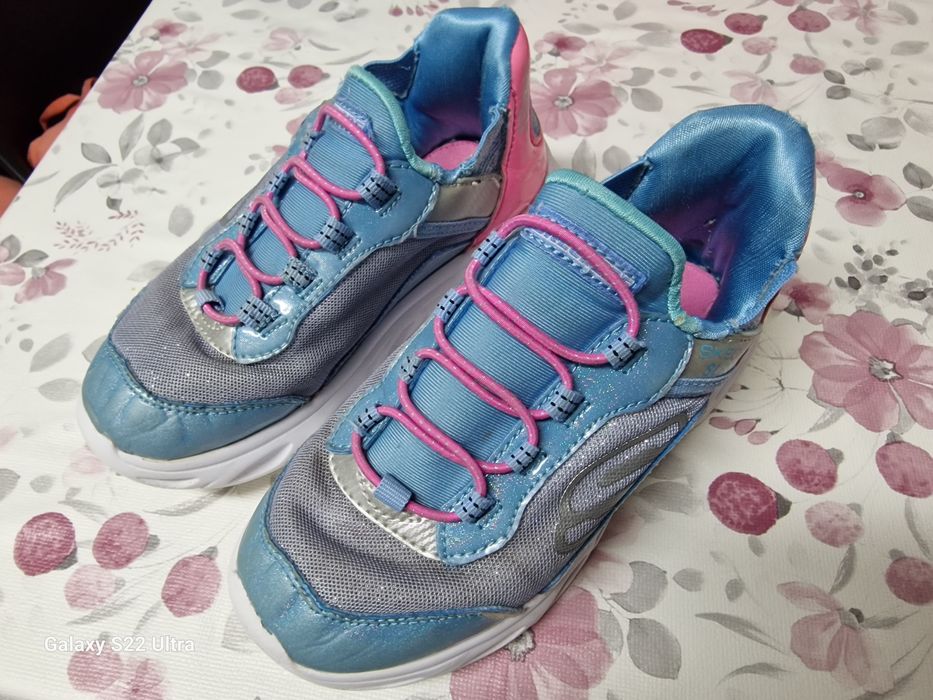 Tenis skechers slip in