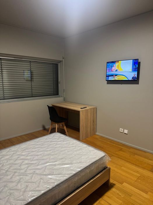 Suites fabulosas,em frente à Universidade do Minho, Guimarães - 550€ com todas as despesas incluídas.