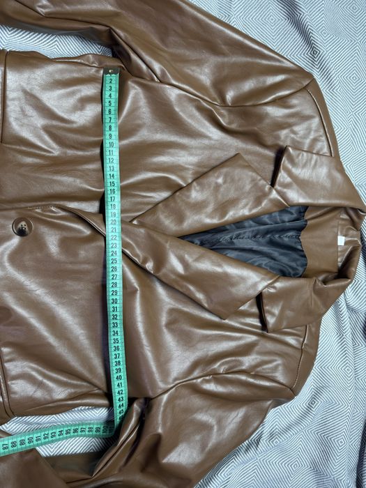 Пальто з еко шкіри від Shein