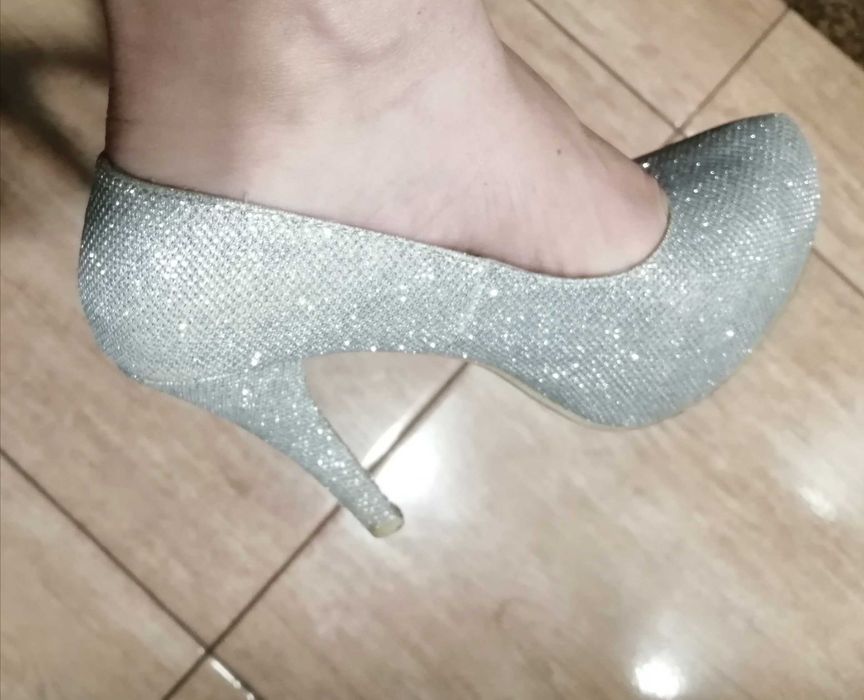 Sapatos salto alto cerimónia 37