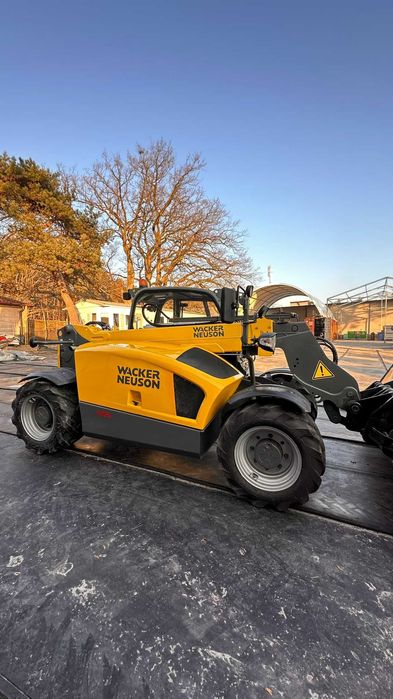 Ładowarka Teleskopowa WACER NEUSON TH 522 NISKA WĄSKA 2017R.