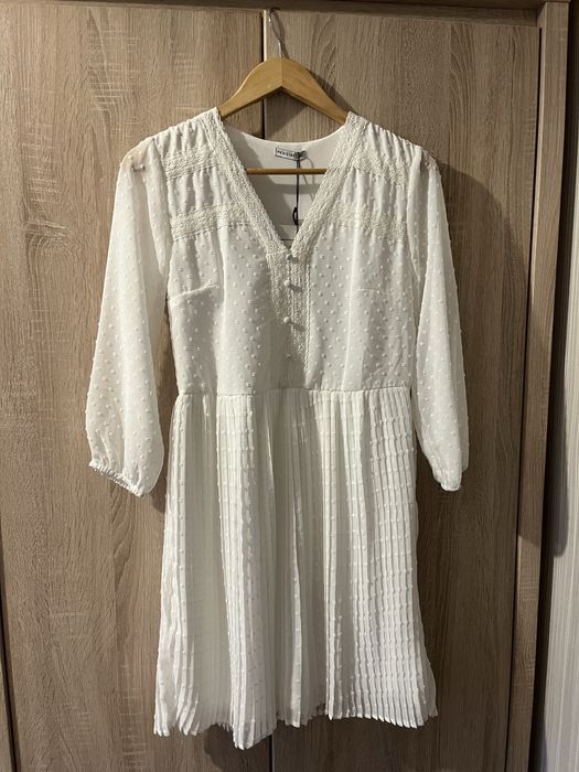 Biala sukienka nowa z metką boho