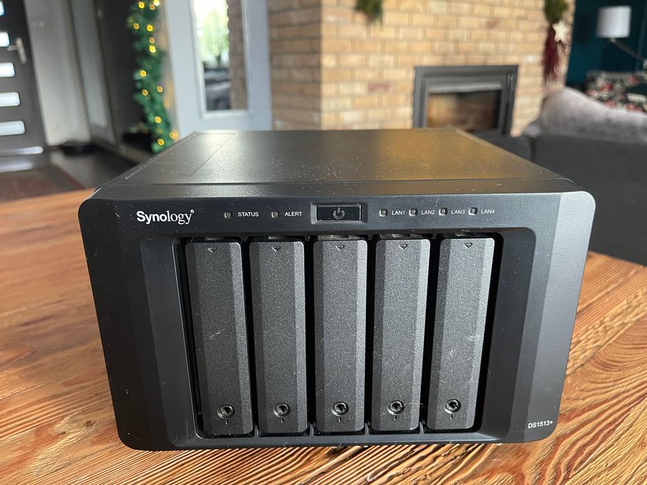 Synology DS1513+ | 5 zatok | Upgrade 4GB RAM Kingston | Stan Idealny