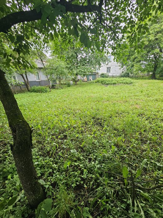 Продаж  квартири в будинку  Глибока