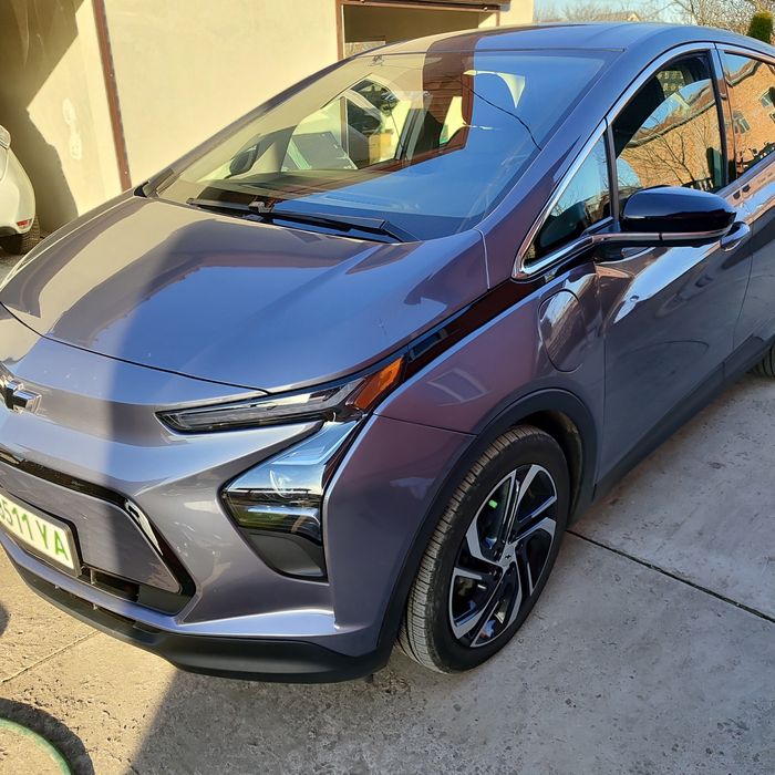 Оренда автомобіля chevrolet bolt 23-й рік 65 квт