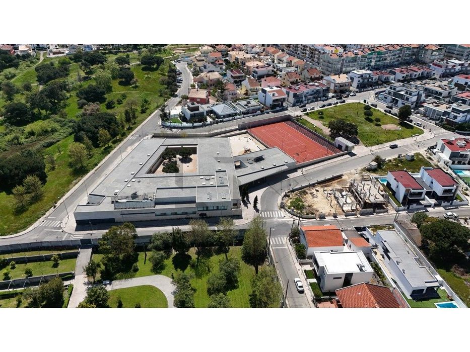Moradia T3 de Luxo com Piscina e Garagem para Venda na Charneca da ...
