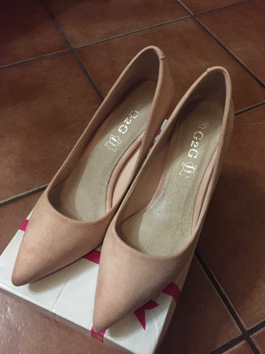 Szpilki jasnoróżowe, rozmiar 39