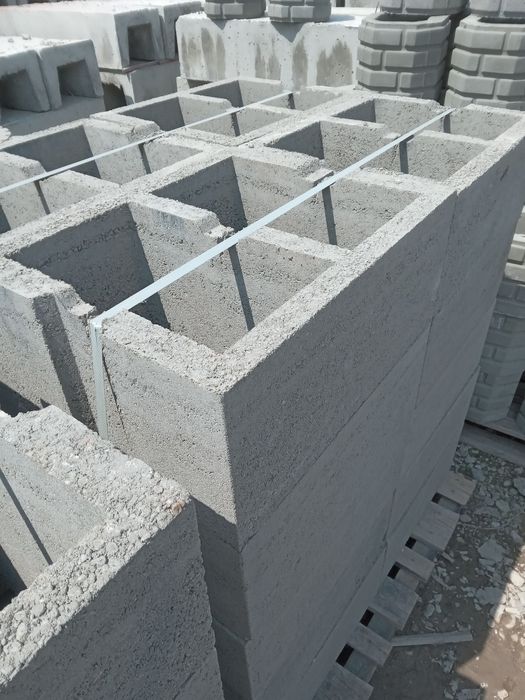 Нерозбірна опалубка (фундаментний проливний блок)