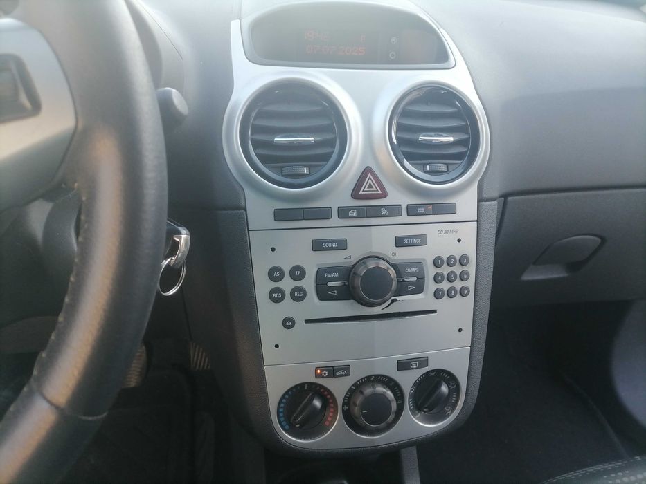 Opel Corsa 1.3 cdti 5P 190000 km bom preço impecável