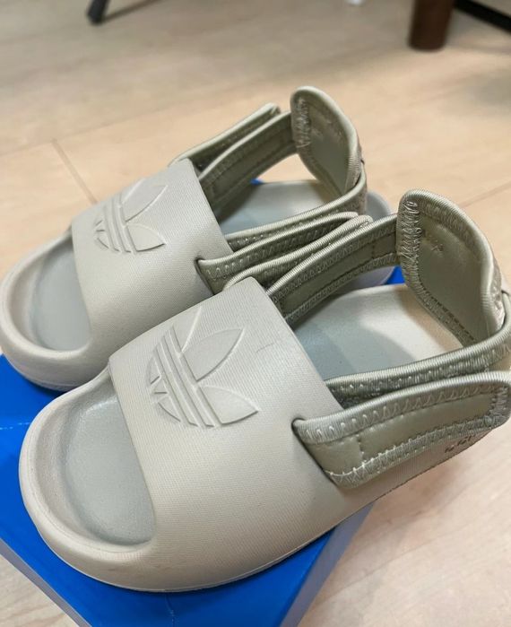 Sandálias Adidas criança menino e menina