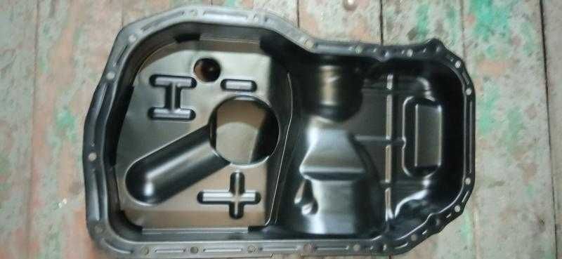 Поддон на Митсубиси