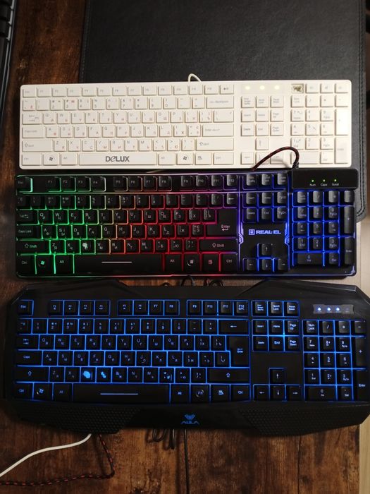 Продам 3 клавіатури, 1 геймпад, 1 мишка ОДНИМ лотом