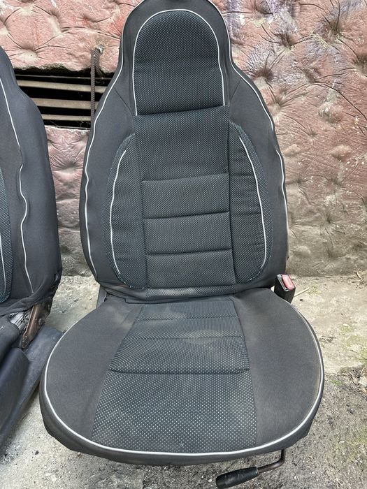 Продам сидіння автомобільні