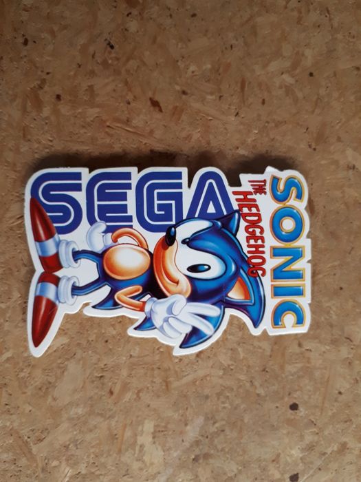 Official Sega Sonic Sticker from 1993 (Rare and Unique Specimen)64738752694787120