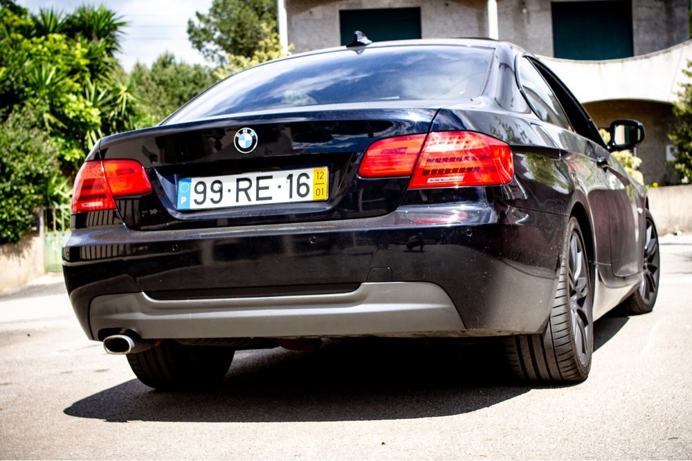 BMW 320 coupe x-drive pack M