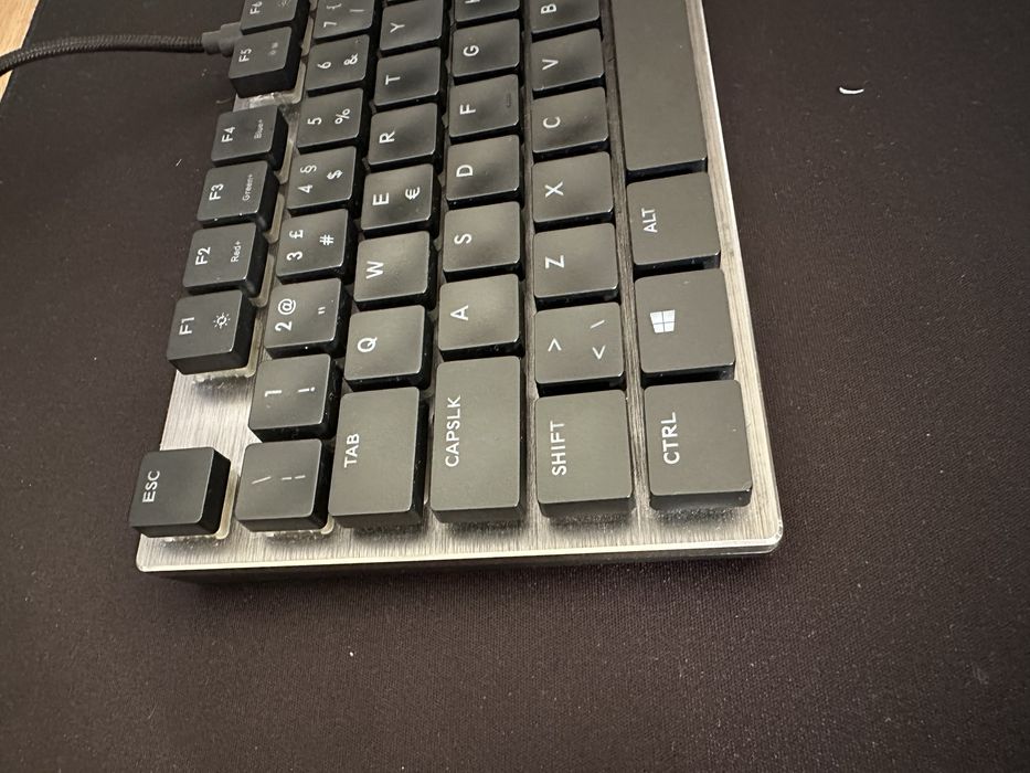 Teclado Cooler Master SK630 TKL Low profile