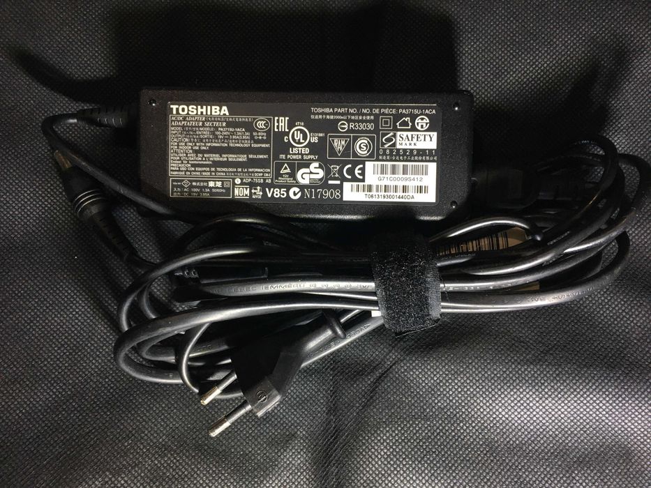 Carregador de portátil TOSHIBA PA3715U-1ACA