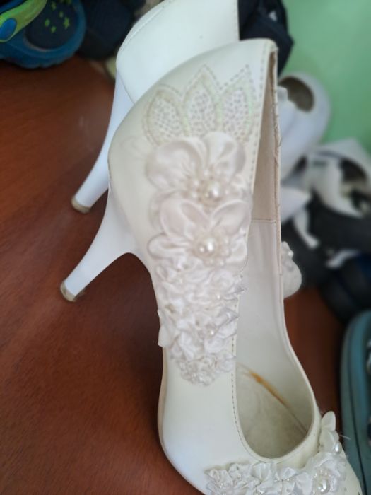 Жіночі   мешти .