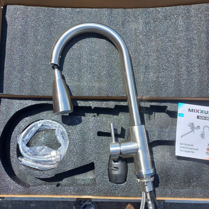 СУПЕР НЕРЖАВЕЙКА!Смеситель/змішувач/кран для кухни с лейкой на гайке