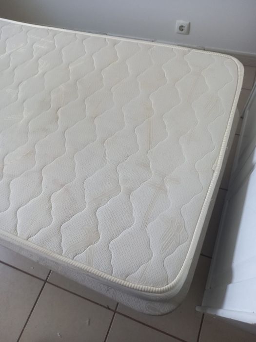 1 cama de solteiro