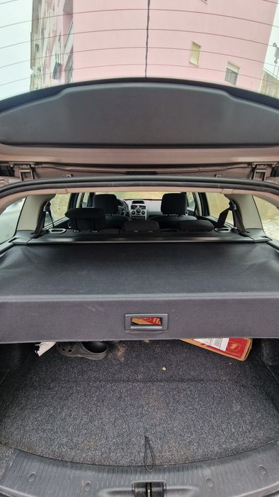 Renault Mégane — fotografia 6