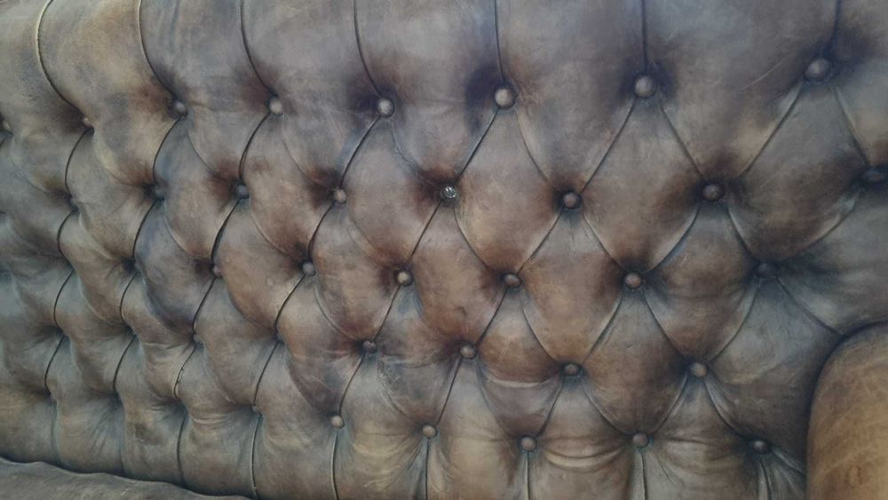 Sofá e duas poltronas para restauro