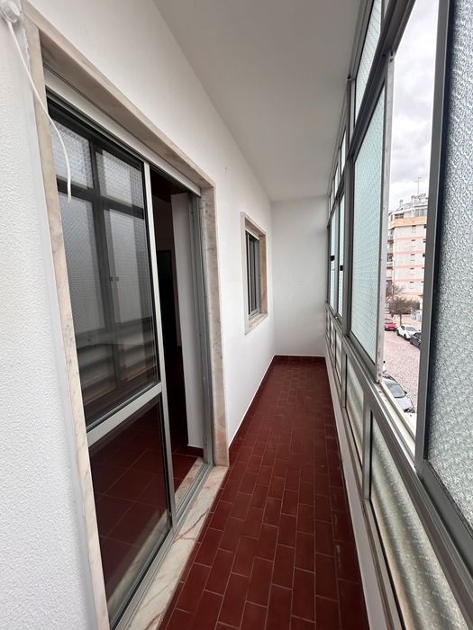 T1 Costa da Caparica Central