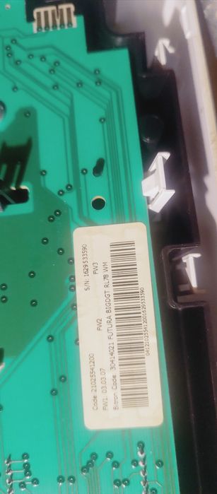 Стиральная машинка Ariston Hotpoint RSSG 602 на запчасти